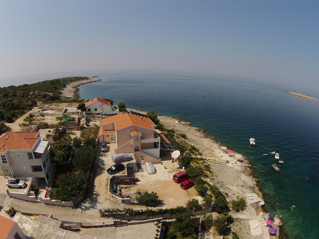 Direkt Am Meer-Apartments Puntaplanka Rogoznica  Eksteriør bilde