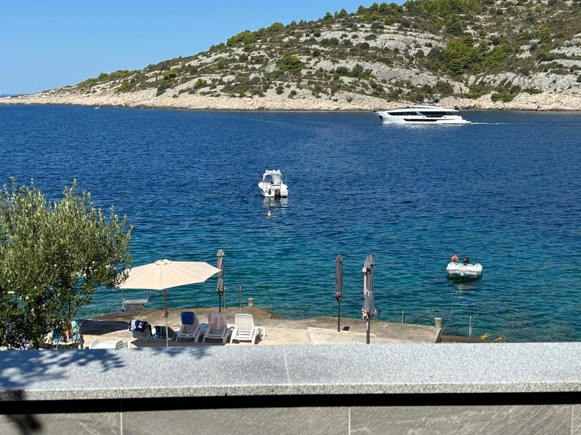 Direkt Am Meer-Apartments Puntaplanka Rogoznica  Eksteriør bilde