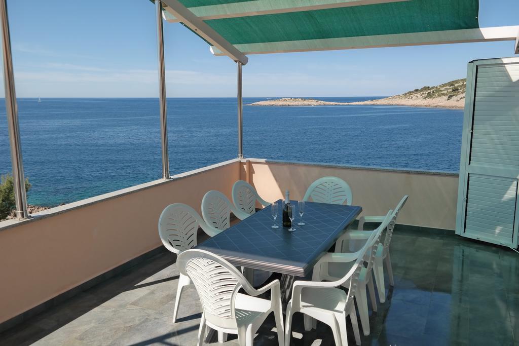 Direkt Am Meer-Apartments Puntaplanka Rogoznica  Eksteriør bilde